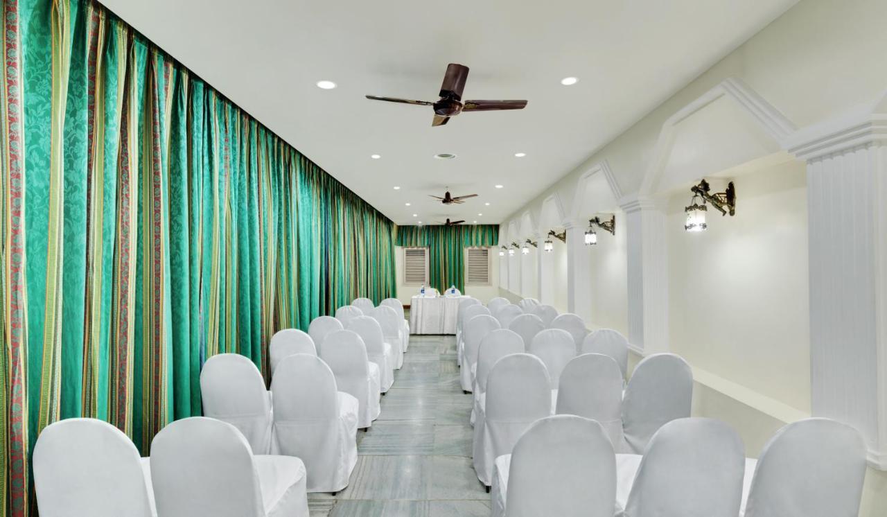 Ambassador Pallava Chennai Exterior photo