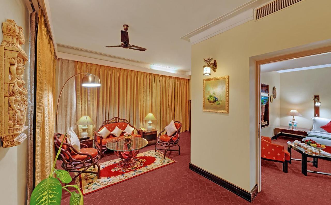 Ambassador Pallava Chennai Exterior photo